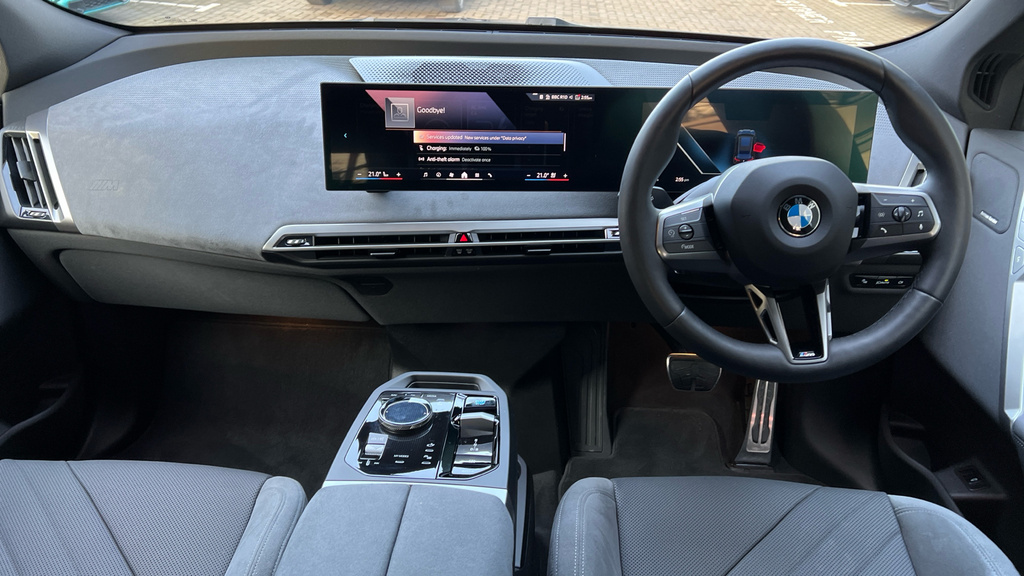 BMW iX Bmw Ix Estate 300Kw Xdrive45 M Sport 101Kwh Au RE75MHA Black #4