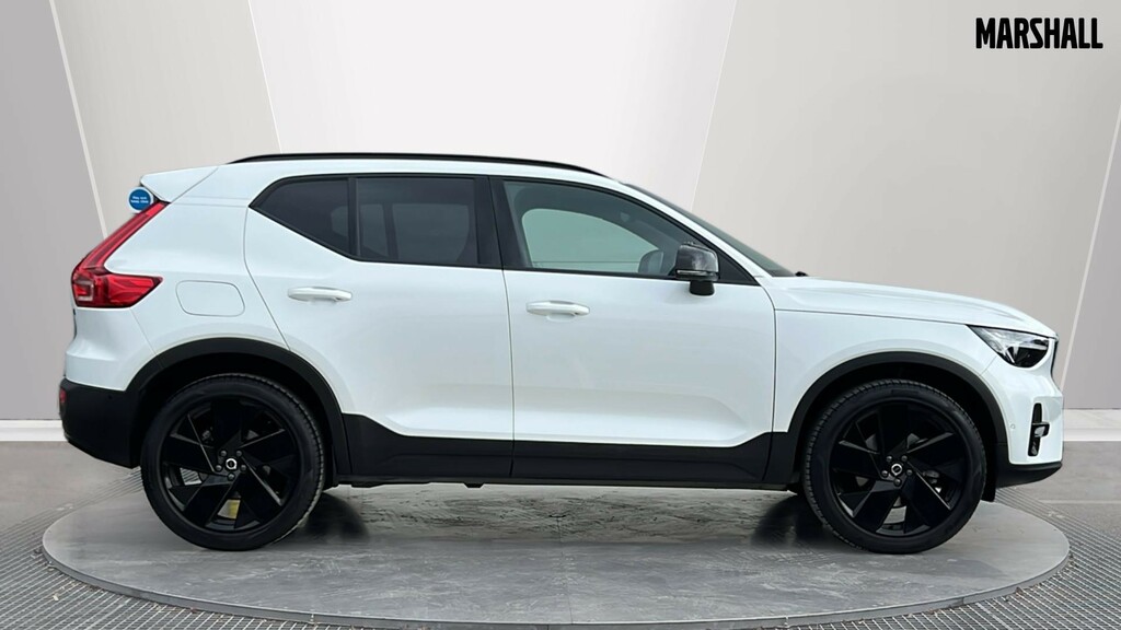 Volvo XC40 Xc40 2.0 B3p Plus Black Edition FE75XFO White #3