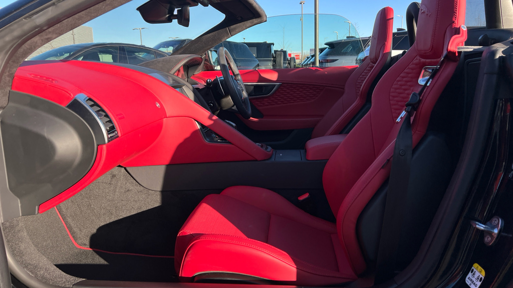 Jaguar F-Type F-type 2.0 P300 First Edition Black #3