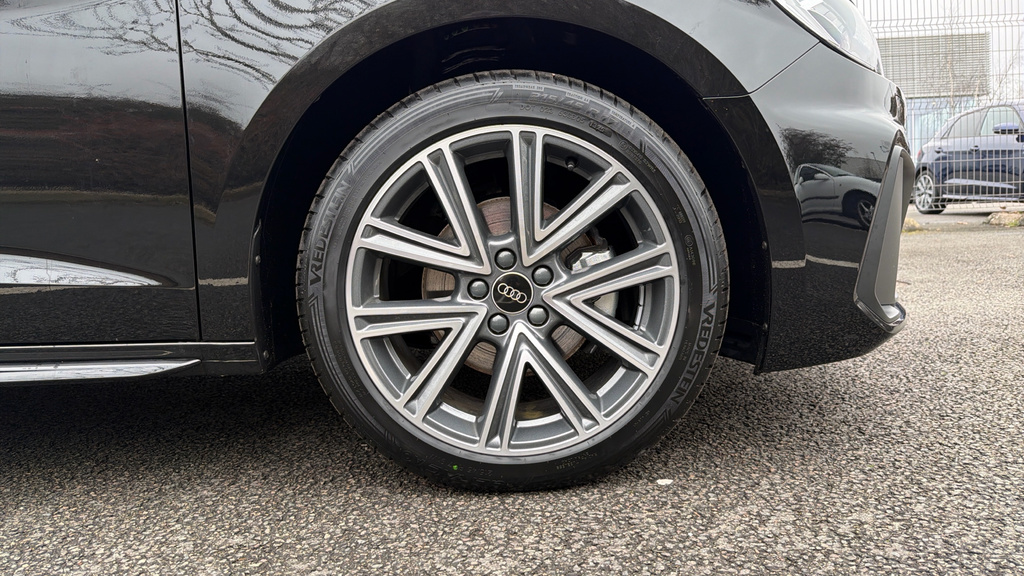 Audi A1 Audi A1 Sportback S Line 35 Tfsi 150 Ps S Tronic GN26VWS Black #5