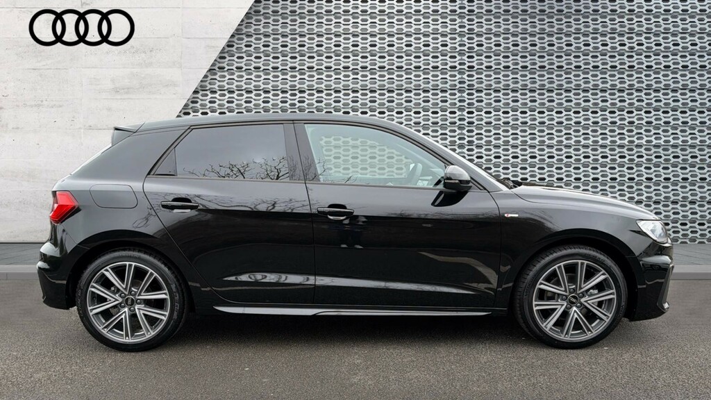 Audi A1 Audi A1 Sportback S Line 35 Tfsi 150 Ps S Tronic GN26VWS Black #4