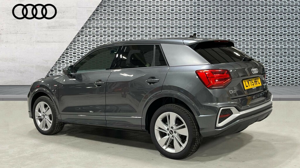 Audi Q2 Audi Q2 S Line 35 Tfsi 150 Ps S Tronic LY75HFC Grey #3