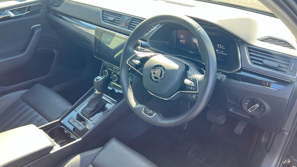 Skoda Superb Superb 2.0 Tsi 190 Laurin Klement Dsg Black #6