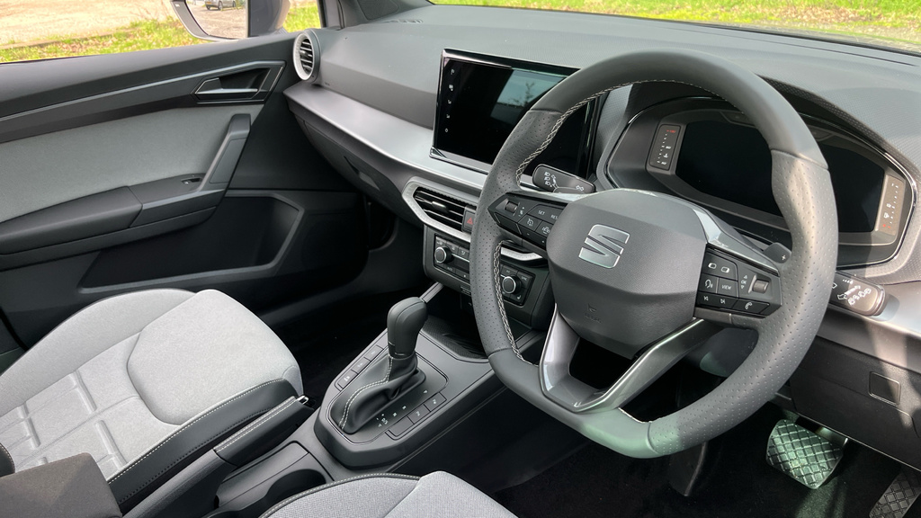 Seat Arona Seat Arona 1.5 Tsi 150 Fr Sport Dsg Hatchback RJ75ESG Grey #6
