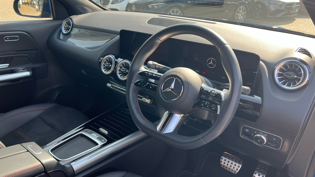Mercedes-Benz GLA Class Gla 200 Amg Line Executive HX24VYG Blue #3