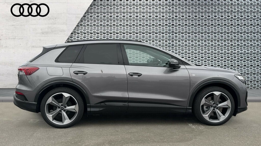 Audi Q4 E Tron Audi Q4 Black Edition 40 E-tron 150,00 Kw LV26OKH Grey #4