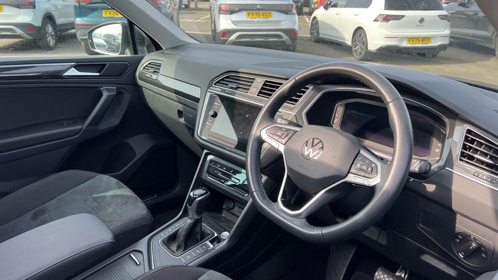 Volkswagen Tiguan Tiguan 1.5 Tsi 150 Elegance Dsg FV73BPO Black #6