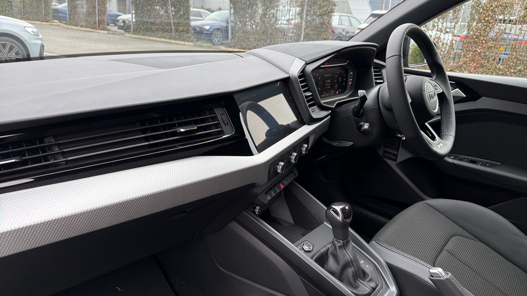 Audi A1 Audi A1 Sportback S Line 35 Tfsi 150 Ps S Tronic GN26VWP Black #2