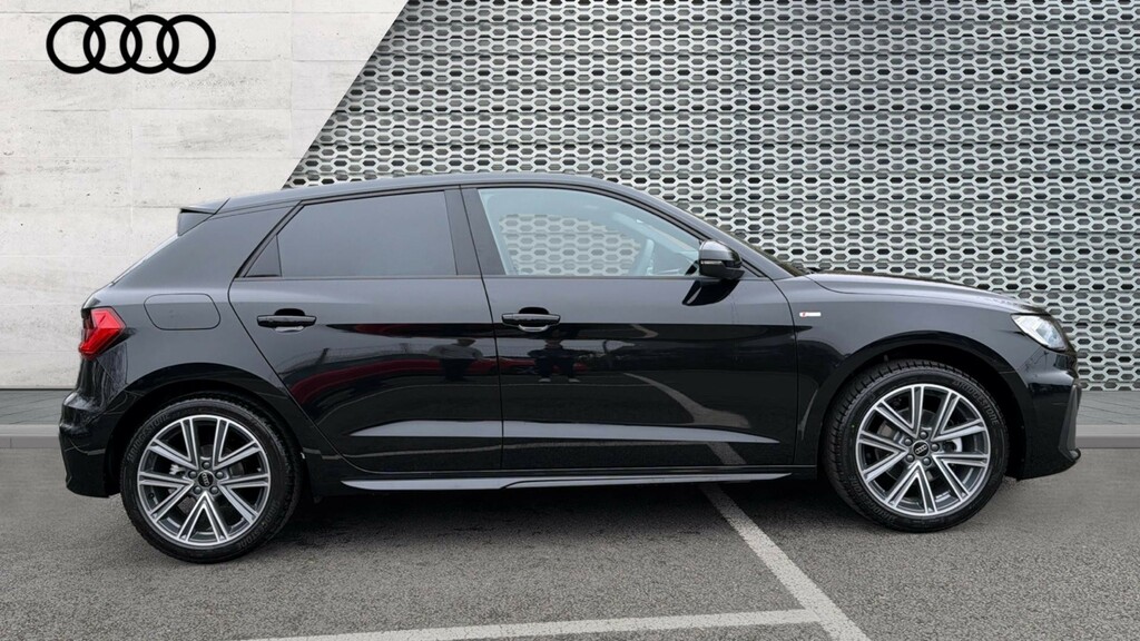 Audi A1 Audi A1 Sportback S Line 35 Tfsi 150 Ps S Tronic GN26VWP Black #4