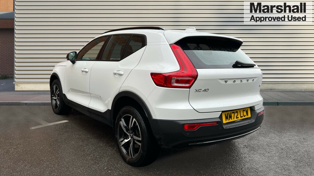 Volvo XC40 Xc40 2.0 B4p Plus Dark Awd MM72LCW White #5