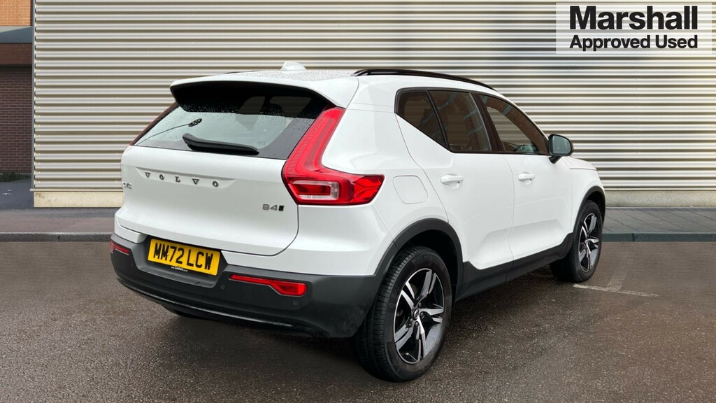 Volvo XC40 Xc40 2.0 B4p Plus Dark Awd MM72LCW White #3