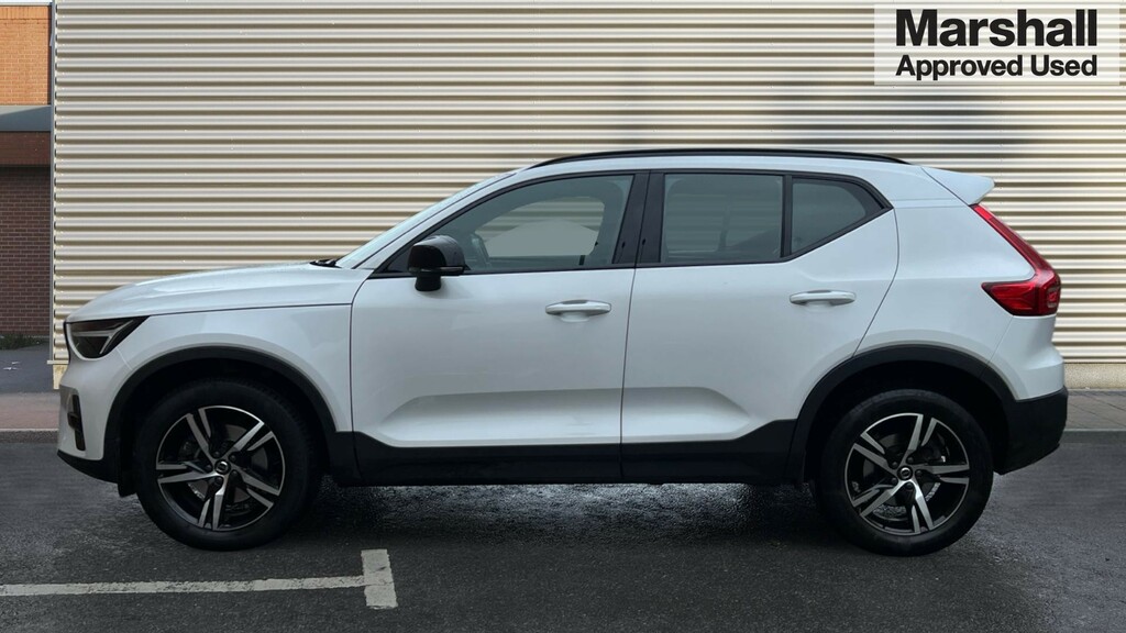 Volvo XC40 Xc40 2.0 B4p Plus Dark Awd MM72LCW White #6