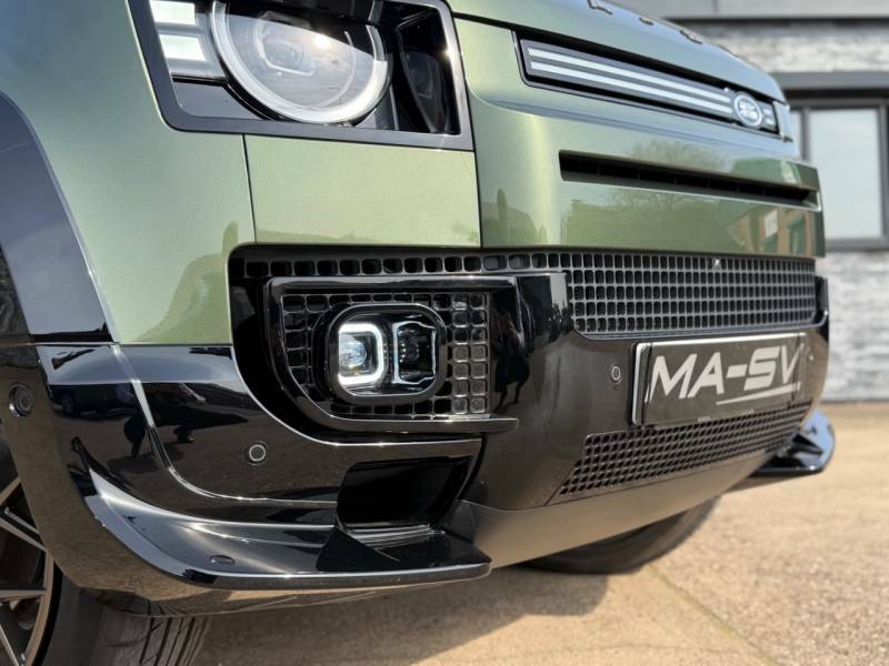 Land Rover Defender 90 Land Rover Defender 90 3.0 D250 Hard Top S B Green #5