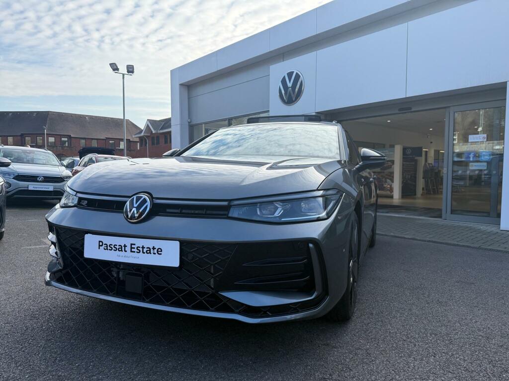 Volkswagen Passat 1.5 Etsi Mhev R-line Dsg Euro 6 Ss Grey