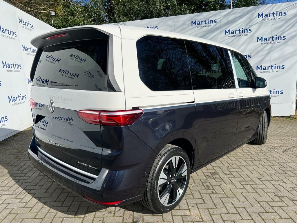 Volkswagen Multivan 1.5 Tsi Ehybrid 19.7Kwh Style Dsg 4Motion Euro 6 Blue #3