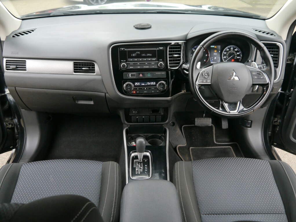 Mitsubishi Outlander 2.2 Di-d 3 4Wd  #2
