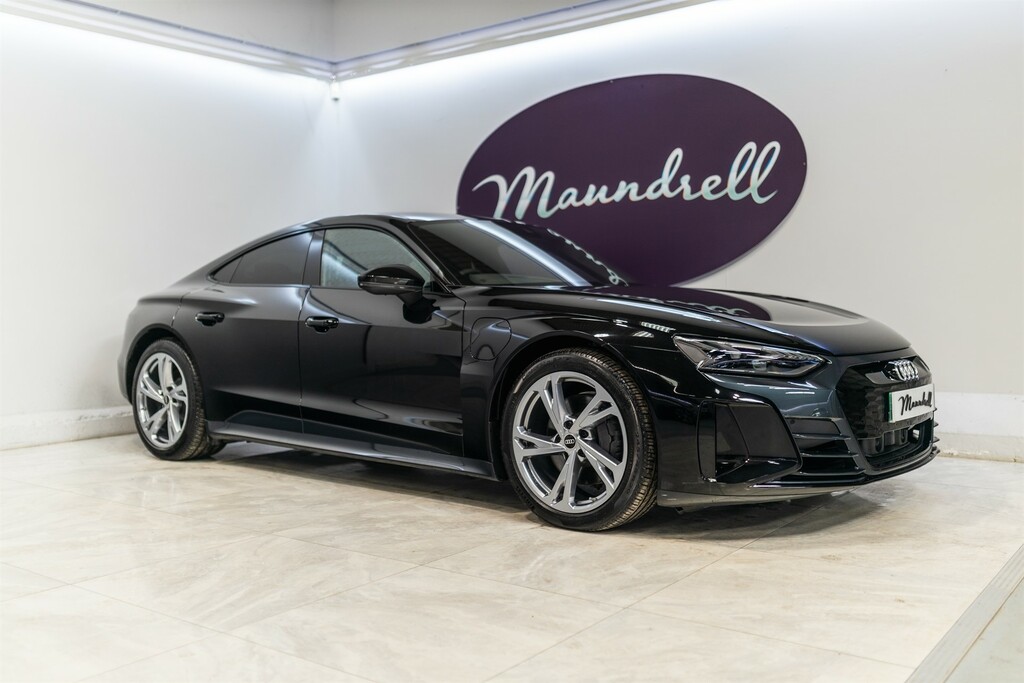 Audi E Tron GT 93.4Kwh Saloon Quattro 476 Ps Black