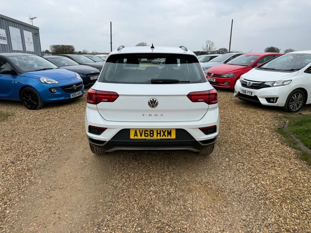 Volkswagen T-Roc 1.6L Se AV68HXM White #6