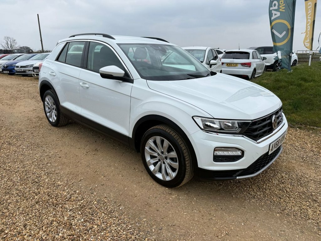 Volkswagen T-Roc 1.6L Se AV68HXM White #5