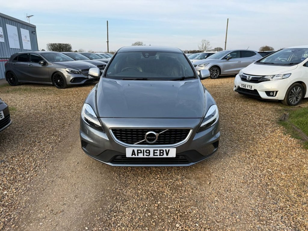 Volvo V40 1.5L R-design Edition AP19EBV Grey #2