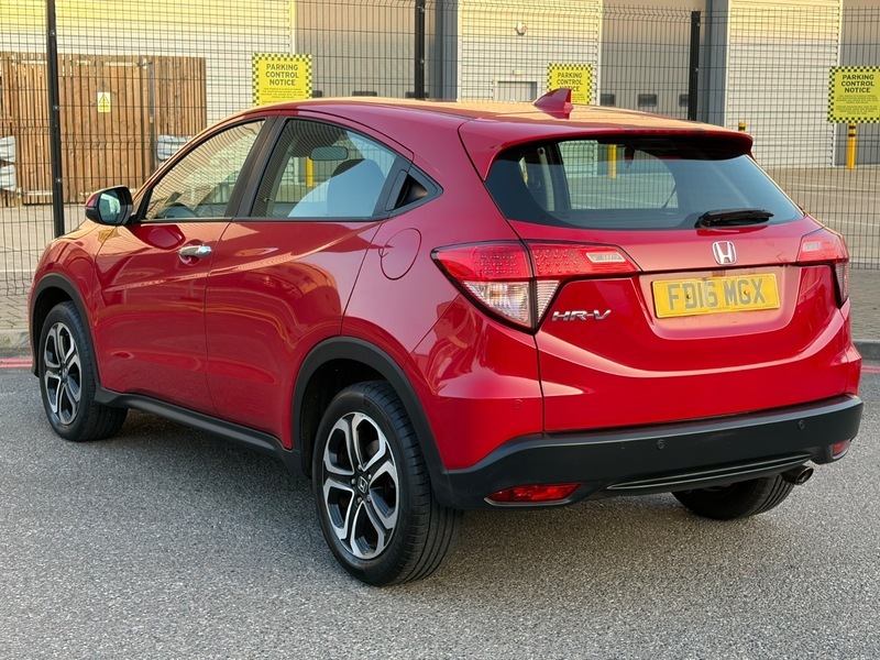Honda Hr-V 1.5 I-vtec Se Suv Red #2