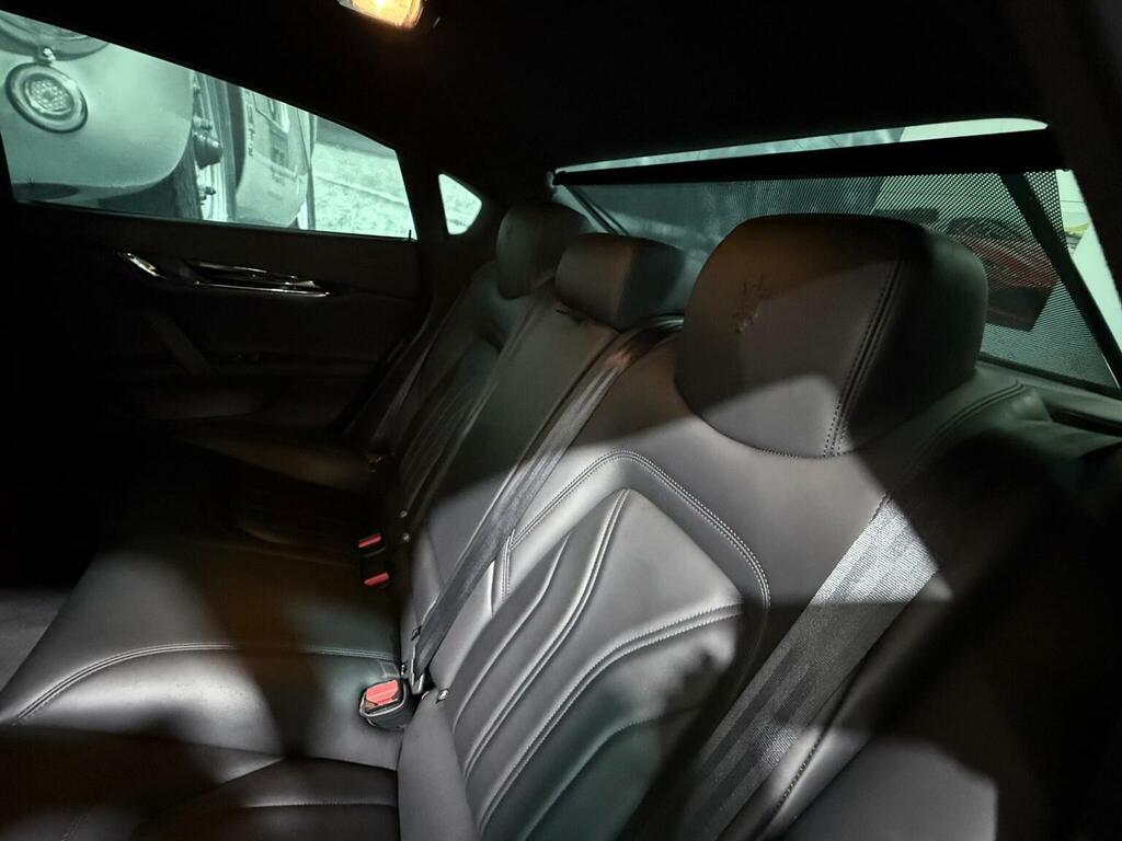Maserati Quattroporte Dv6 Black #23