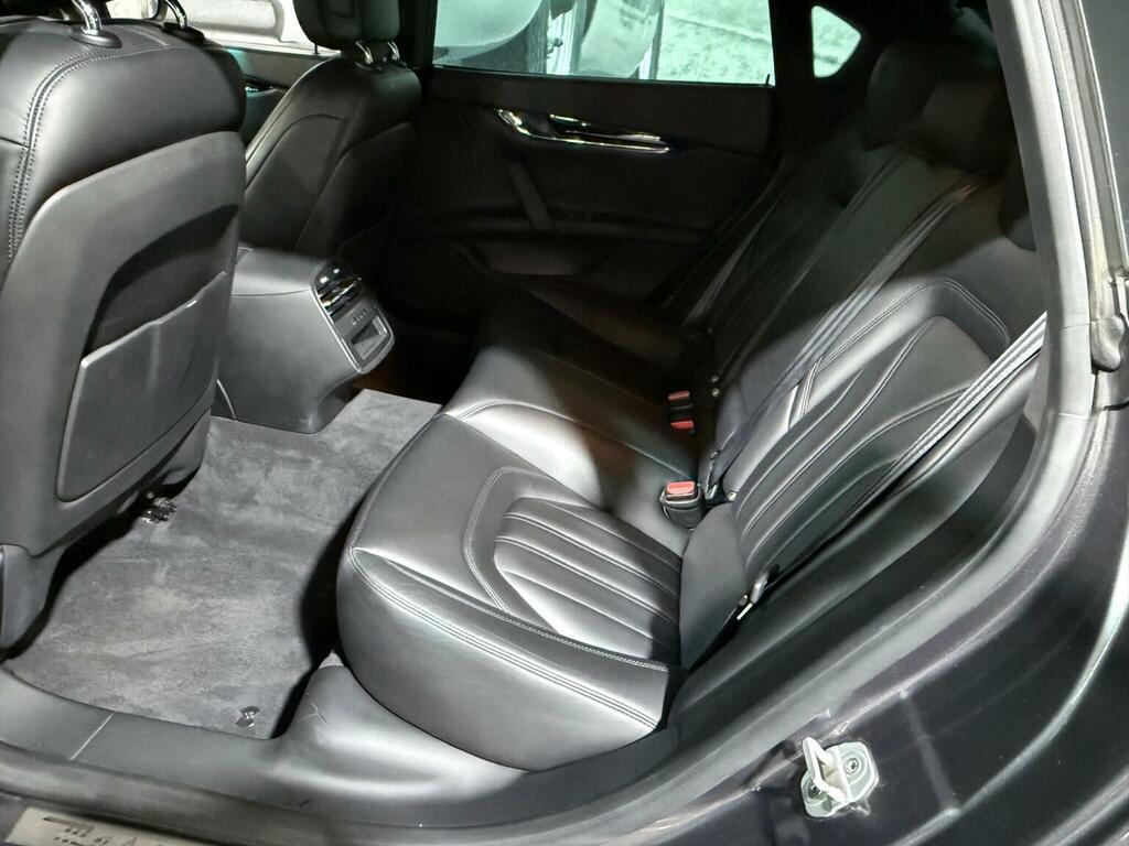 Maserati Quattroporte Dv6 Black #22