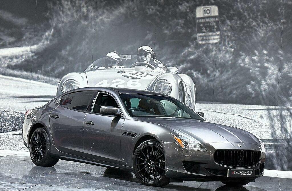 Maserati Quattroporte Dv6 Black #1