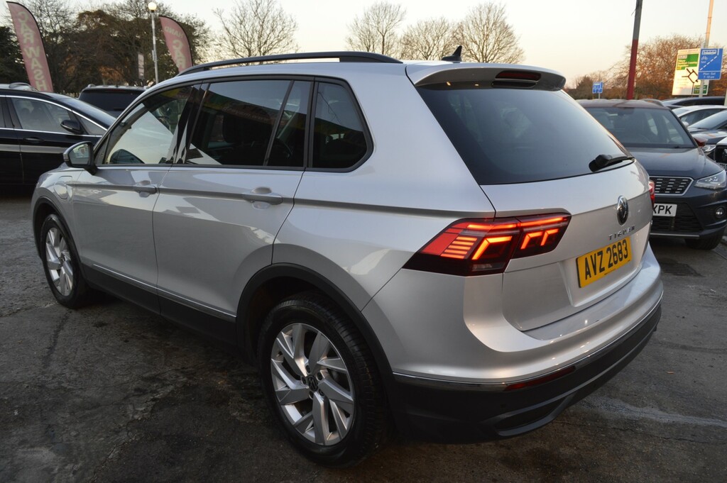 Volkswagen Tiguan Suv 1.4 Tsi 13Kwh Life 2022 AVZ2683 Silver #4