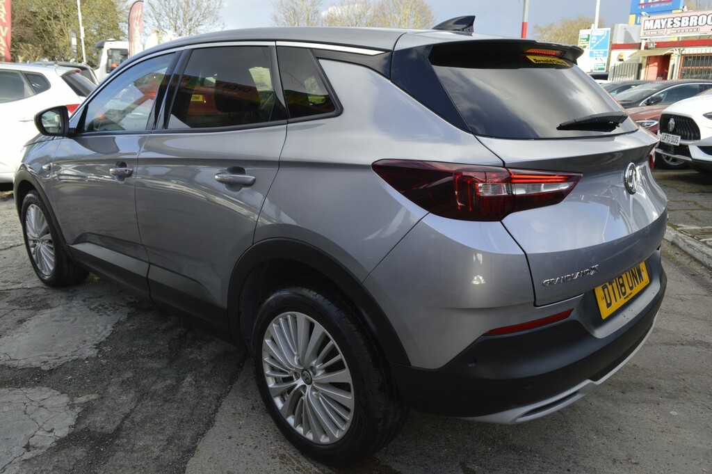 Vauxhall Grandland X Suv 1.2 Turbo Sport Nav 2018 Grey #4