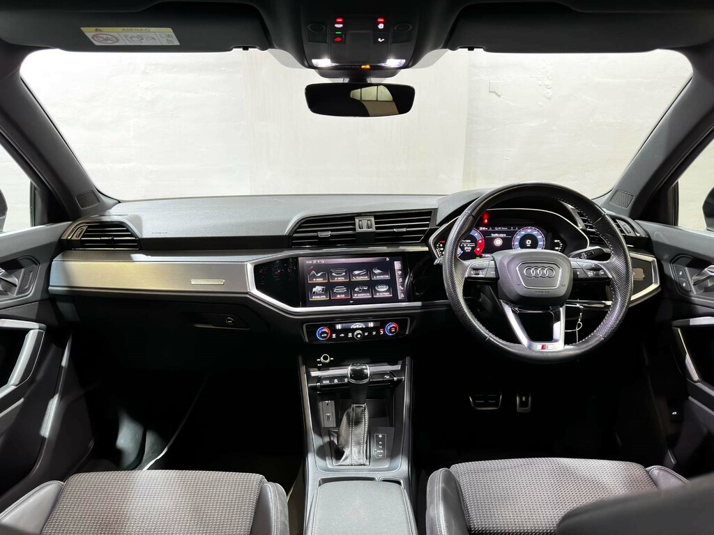 Audi Q3 S Line 35 Tdi RE70UJF Black #4