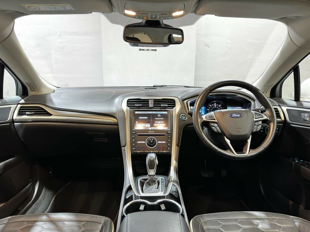 Ford Mondeo Vignale Tdci White #4