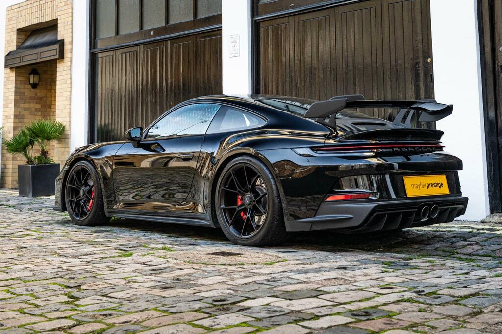 Porsche 911 992 Gt3 Black
