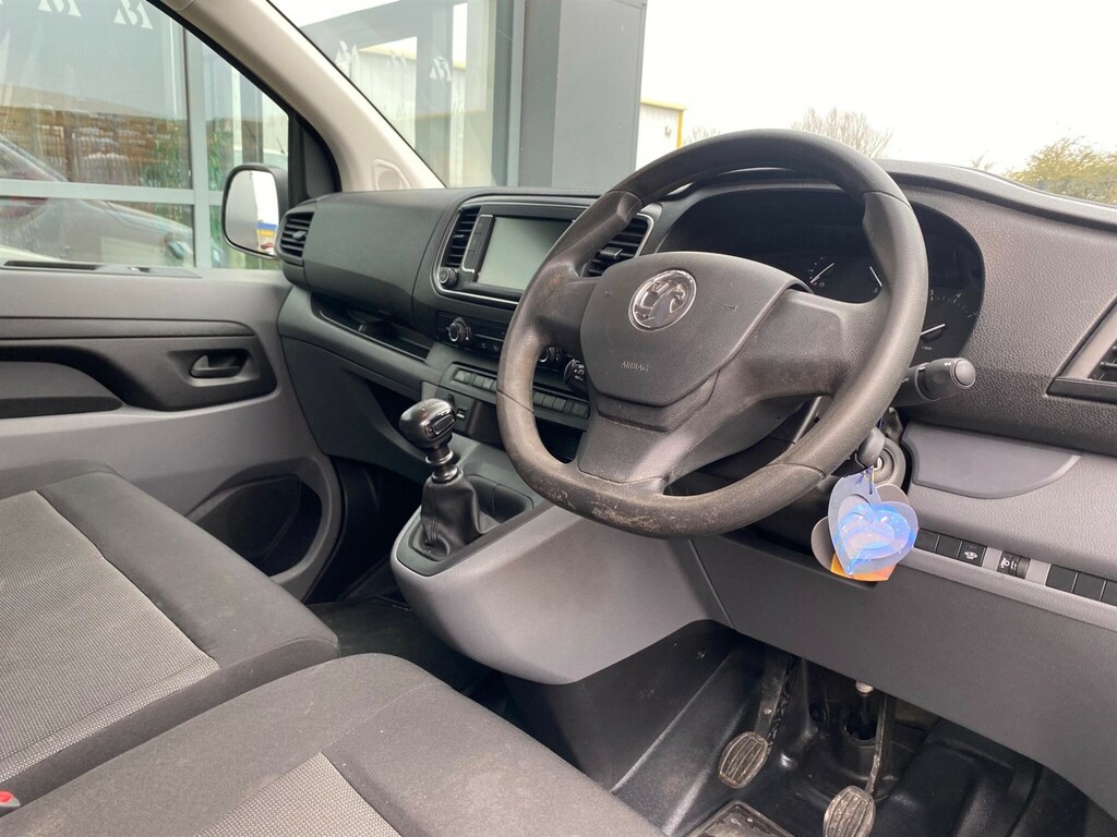 Vauxhall Vivaro 1.5 Turbo D 2900 Dynamic L2 H1 Euro 6 Ss 6Dr PK22XPA  #4