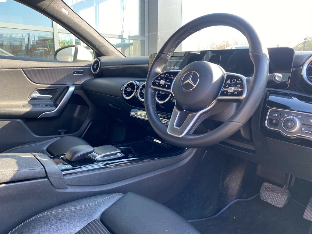 Mercedes-Benz A Class 2.0 D Sport 8G-dct Euro 6 Ss FX21UMF #4