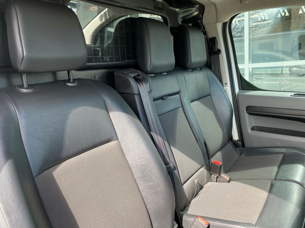 Toyota PROACE 1.5D Icon Medium Panel Van Mwb Euro 6 Ss 6Dr  #5