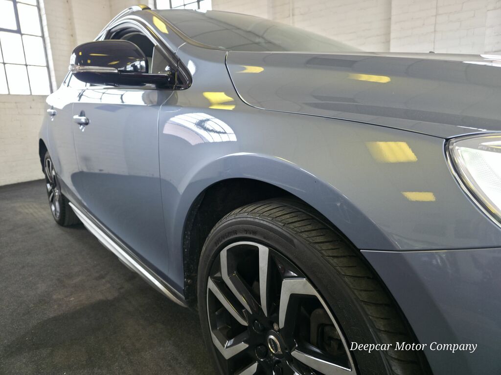 Volvo V40 Cross Country 1.5 T3 Gpf Pro SB68UOY Blue #4