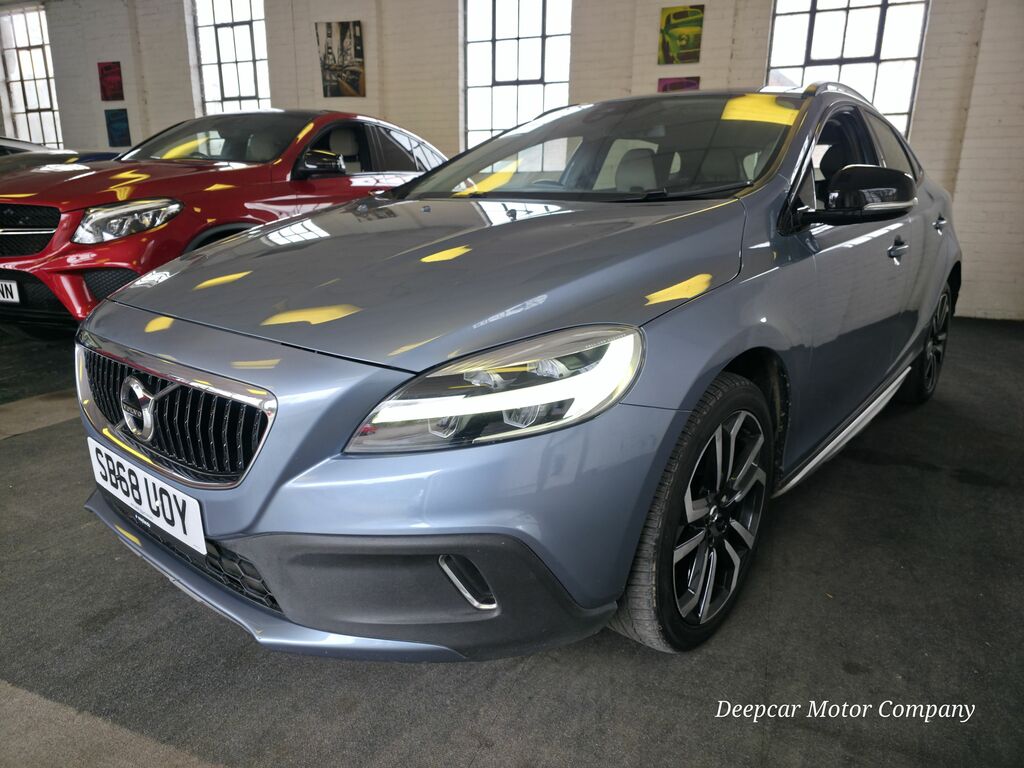Volvo V40 Cross Country 1.5 T3 Gpf Pro SB68UOY Blue #3