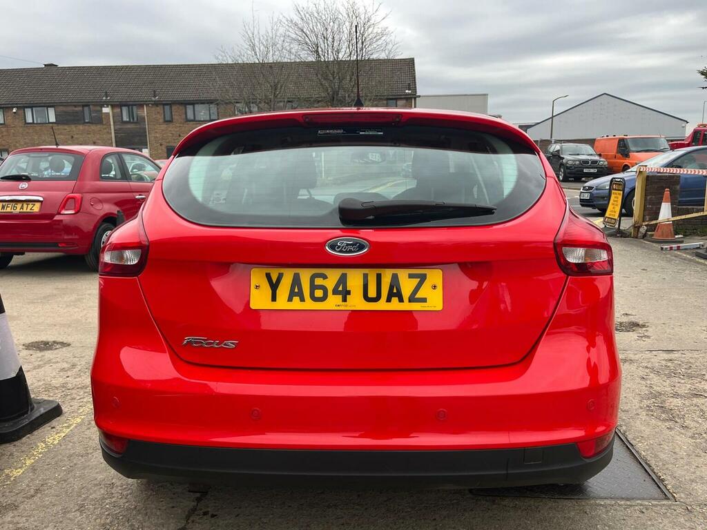 Ford Focus 1.6 Tdci Titanium Euro 5 Ss YA64UAZ Red #4