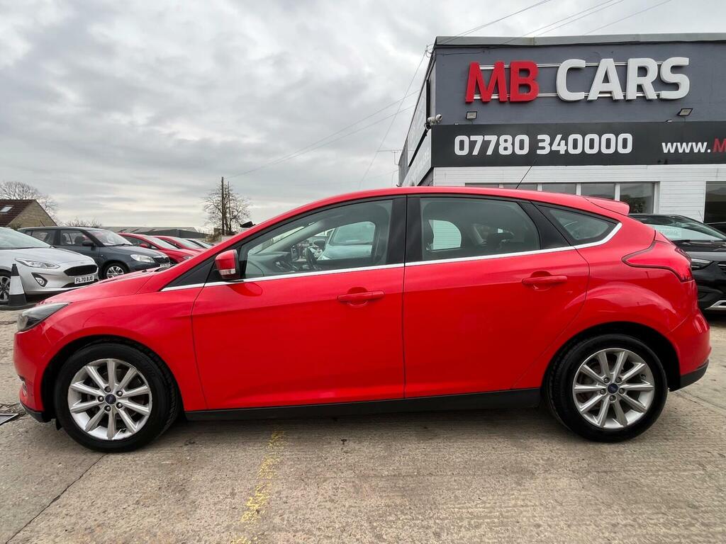 Ford Focus 1.6 Tdci Titanium Euro 5 Ss YA64UAZ Red #3