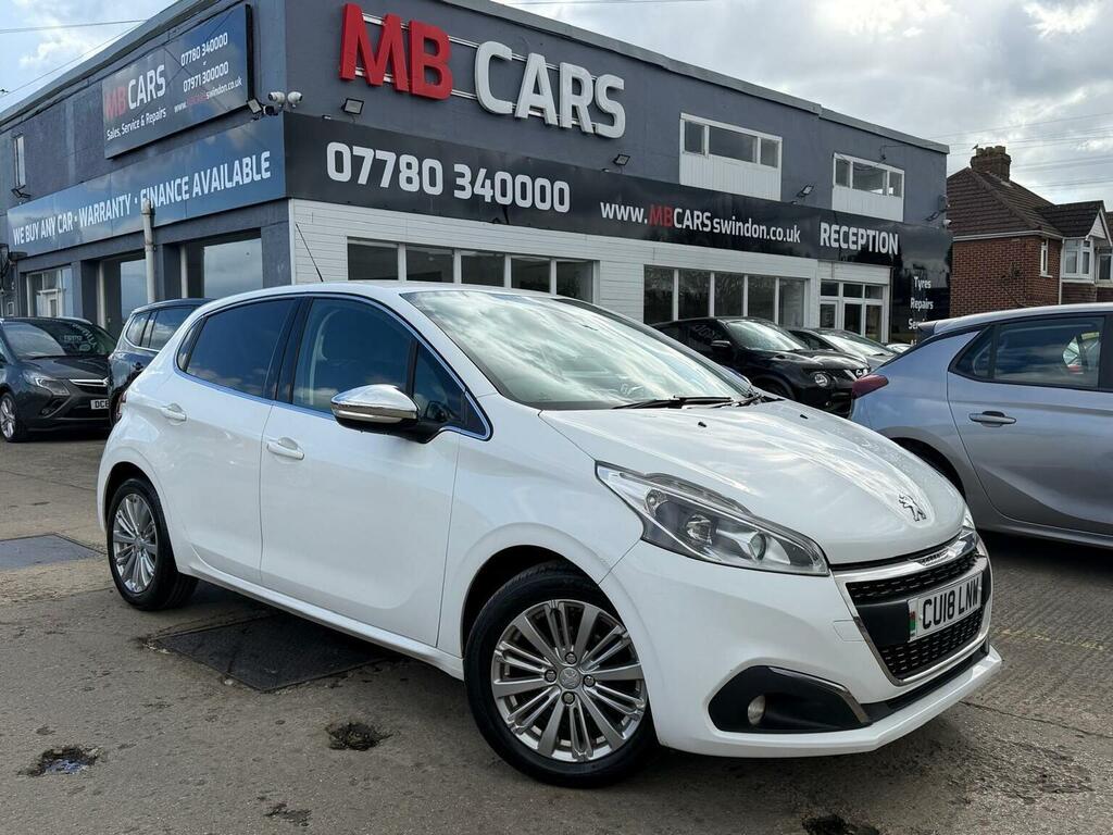 Peugeot 208 1.2 Puretech Allure Euro 6 Ss White