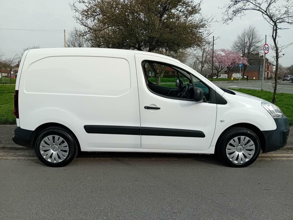 Citroen Berlingo 1.6 Bluehdi 625 Enterprise L1 FJ18SXM White #3
