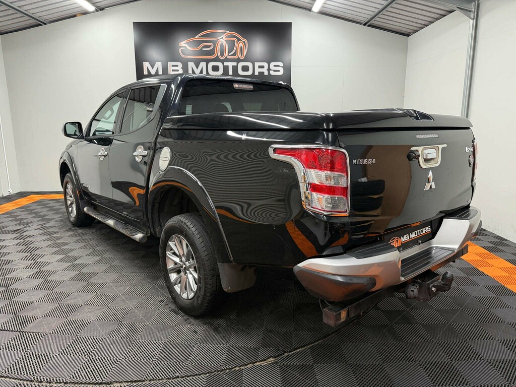 Mitsubishi L200 Barbarian Double Cab Di-d 4Wd PO66KRN Black #5