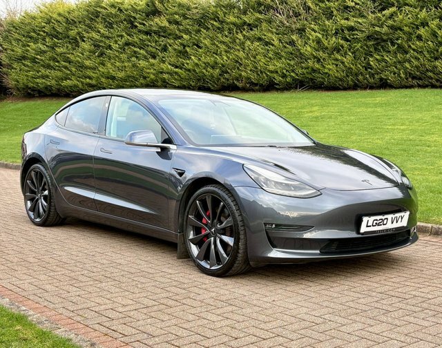 Tesla Model 3 Dual Motor Performance Saloon Grey