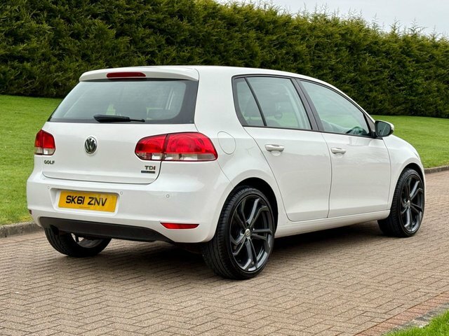 Volkswagen Golf 1.6 Tdi Bluemotion Tech White #3