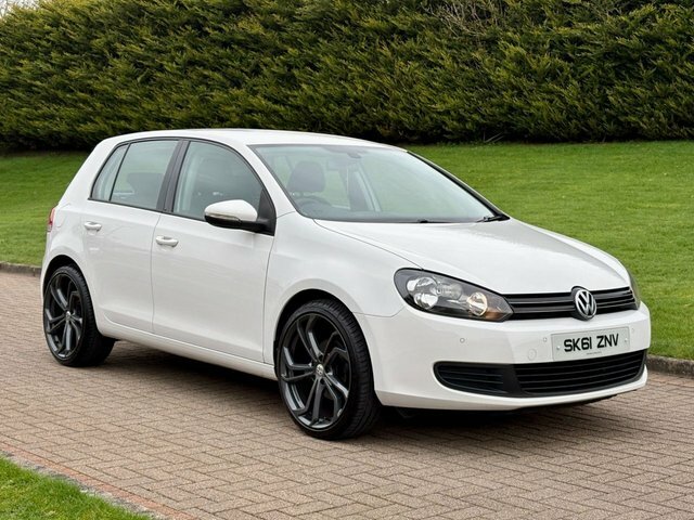 Volkswagen Golf 1.6 Tdi Bluemotion Tech White
