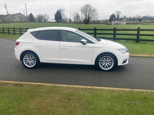 Seat Leon 1.6 Tdi Se Dynamic Ez KR20EFN White #2
