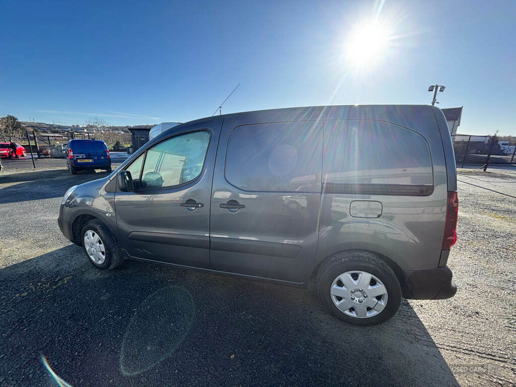 Citroen Berlingo 1.6 Bluehdi 625Kg LX 100Ps LB67MLY Grey #2