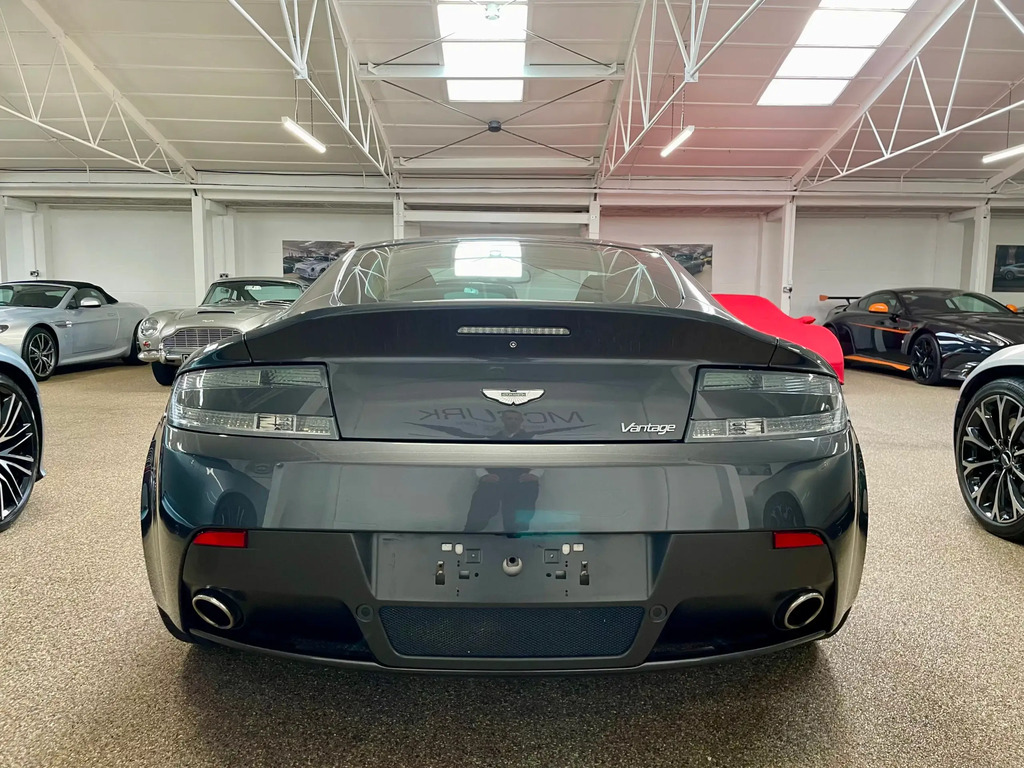 Aston Martin Vantage 4.7 V8 Coupe #6