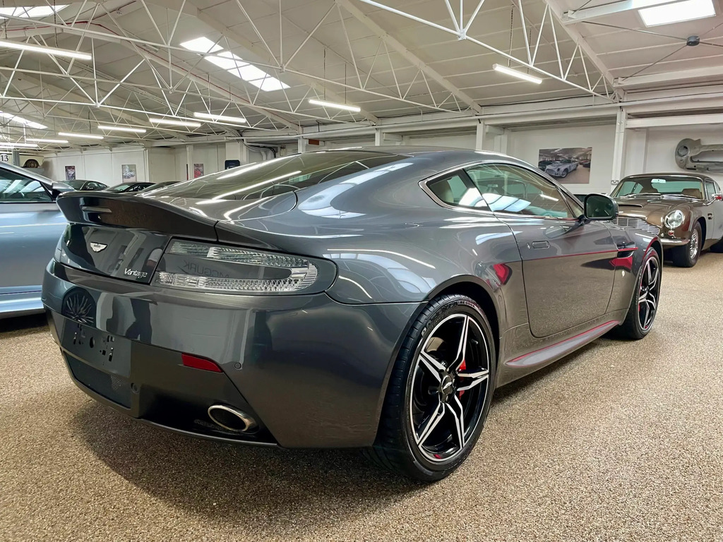 Aston Martin Vantage 4.7 V8 Coupe #3